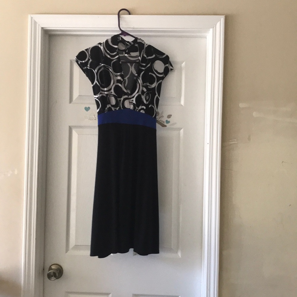 Black white dress with blue sash